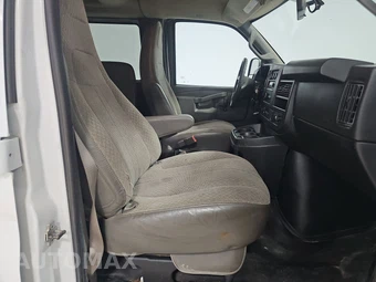 2023 Chevrolet Express 3500 Passenger Van LS 1LS 135.2" WB - miniatura 8