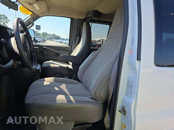 2023 Chevrolet Express 3500 Passenger Van LS 1LS 155.1" WB - miniatura 3