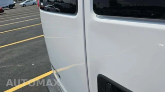 2023 Chevrolet Express 3500 Passenger Van LS 1LS 155.1" WB - miniatura 23