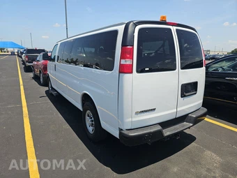 2023 Chevrolet Express 3500 Passenger Van LS 1LS 155.1" WB - miniatura 6