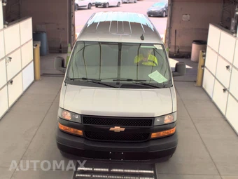 2023 Chevrolet Express 3500 Passenger Van LS 1LS 155.1" WB - miniatura 2