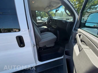 2023 Chevrolet Express 3500 Passenger Van LS 1LS 155.1" WB - miniatura 22