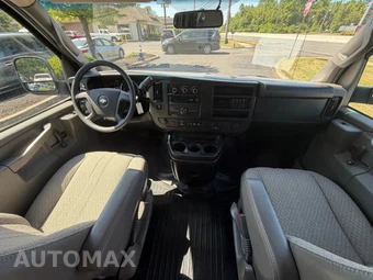 2023 Chevrolet Express 3500 Passenger Van LS 1LS 155.1" WB - miniatura 28