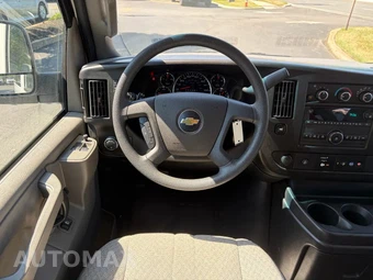 2023 Chevrolet Express 3500 Passenger Van LS 1LS 155.1" WB - miniatura 31