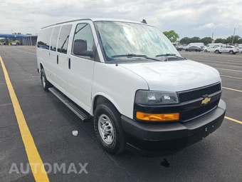 2023 Chevrolet Express 3500 Passenger Van LS 1LS 155.1" WB - miniatura 3