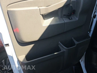 2023 Chevrolet Express 3500 Passenger Van LS 1LS 155.1" WB - miniatura 9