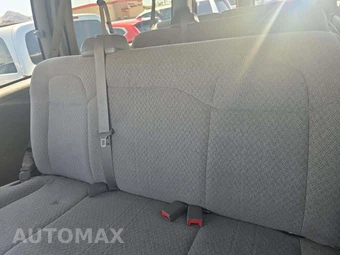 2023 Chevrolet Express 3500 Passenger Van LS 1LS 155.1" WB - miniatura 13
