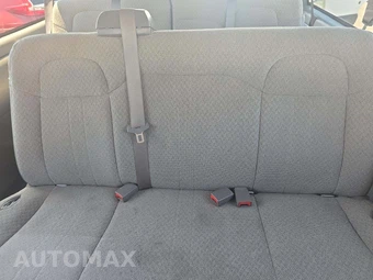 2023 Chevrolet Express 3500 Passenger Van LS 1LS 155.1" WB - miniatura 14