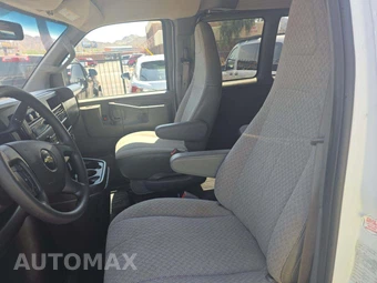 2023 Chevrolet Express 3500 Passenger Van LS 1LS 155.1" WB - miniatura 6
