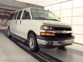 2023 Chevrolet Express 3500 Passenger Van LS 1LS 155.1" WB - miniatura 3