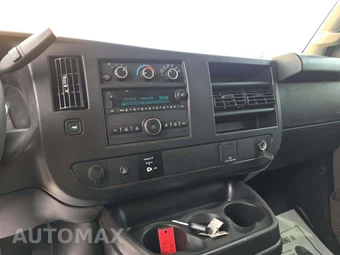 2023 Chevrolet Express 3500 Passenger Van LS 1LS 155.1" WB - miniatura 10