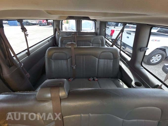 2023 Chevrolet Express 3500 Passenger Van LS 1LS 155.1" WB - miniatura 14