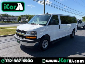 2023 Chevrolet Express 3500 Passenger Van LT 1LT 155.1" WB