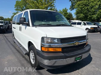 2023 Chevrolet Express 3500 Passenger Van LT 1LT 155.1" WB - miniatura 4