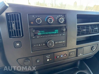 2023 Chevrolet Express 3500 Passenger Van LT 1LT 155.1" WB - miniatura 15