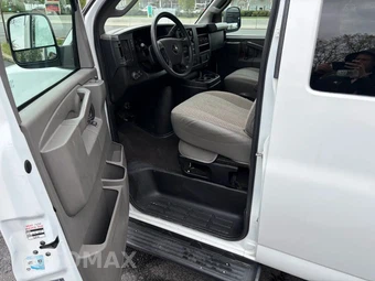 2023 Chevrolet Express 3500 Passenger Van LT 1LT 155.1" WB - miniatura 32