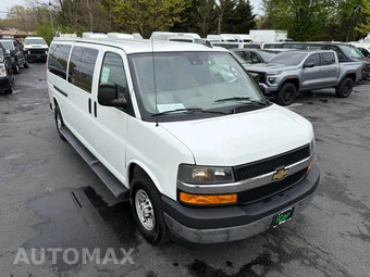 2023 Chevrolet Express 3500 Passenger Van LT 1LT 155.1" WB - miniatura 5