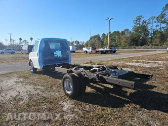 2023 Chevrolet Express 4500 Cutaway 2WT DRW 177.0" WB - miniatura 6