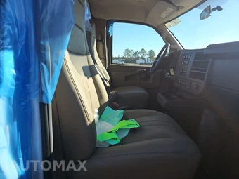 2023 Chevrolet Express 4500 Cutaway 2WT DRW 177.0" WB - miniatura 8