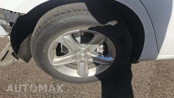 2023 Chevrolet Malibu LS 1FL – miniatura 23
