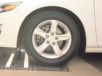 2023 Chevrolet Malibu LS 1FL - miniatura 9