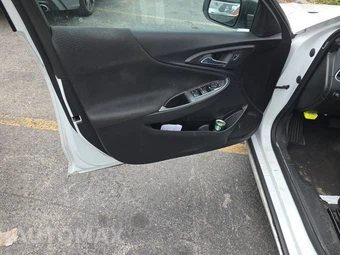 2023 Chevrolet Malibu LS 1FL – miniatura 9