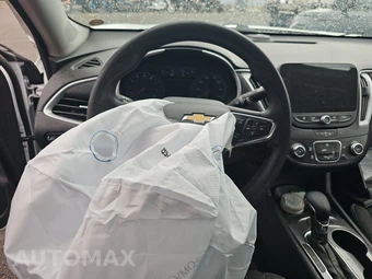 2023 Chevrolet Malibu LS 1FL – miniatura 10