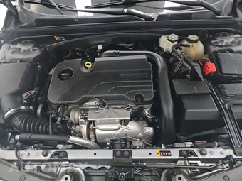 2023 Chevrolet Malibu LS 1FL – miniatura 15