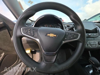 2023 Chevrolet Malibu LS 1FL - miniatura 10