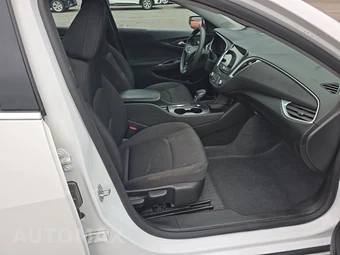 2023 Chevrolet Malibu LS 1FL - miniatura 8