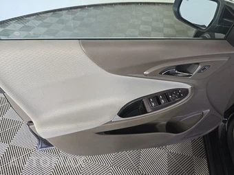 2023 Chevrolet Malibu LS 1FL – miniatura 9