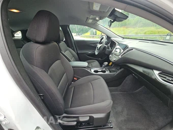 2023 Chevrolet Malibu LS 1FL - miniatura 8