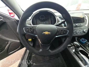 2023 Chevrolet Malibu LS 1LS – miniatura 10