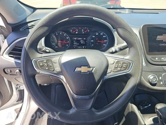 2023 Chevrolet Malibu LS 1LS – miniatura 10