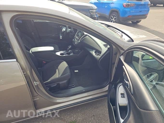 2023 Chevrolet Malibu LT 1LT – miniatura 8