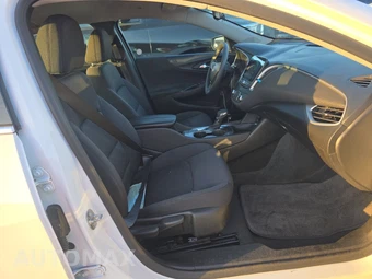 2023 Chevrolet Malibu LT 1LT – miniatura 8
