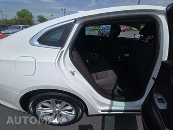 2023 Chevrolet Malibu LT 1LT – miniatura 13