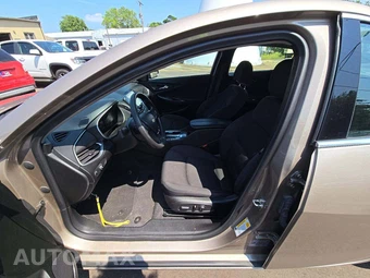 2023 Chevrolet Malibu LT 1LT – miniatura 3