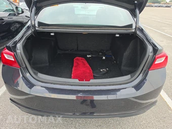 2023 Chevrolet Malibu LT 1LT – miniatura 16