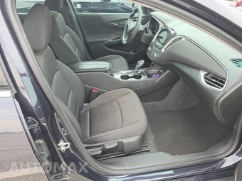 2023 Chevrolet Malibu LT 1LT – miniatura 8