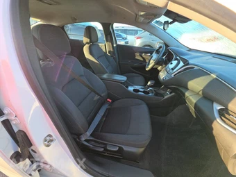 2023 Chevrolet Malibu LT 1LT - miniatura 8
