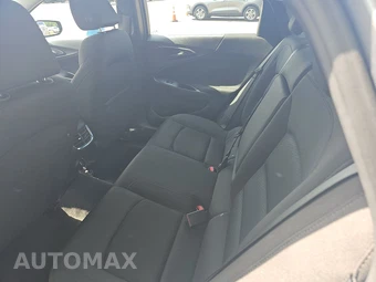 2023 Chevrolet Malibu LT 1LT – miniatura 13