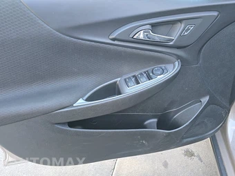 2023 Chevrolet Malibu LT 1LT – miniatura 9