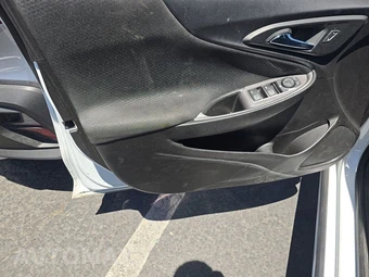 2023 Chevrolet Malibu LT 1LT – miniatura 9