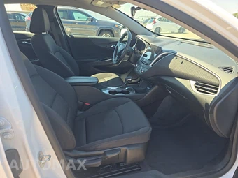 2023 Chevrolet Malibu LT 1LT – miniatura 8