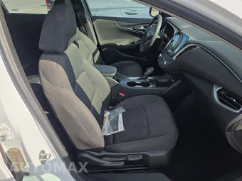 2023 Chevrolet Malibu LT 1LT – miniatura 8