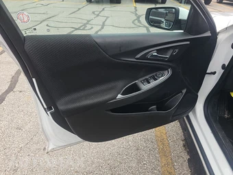 2023 Chevrolet Malibu LT 1LT – miniatura 9