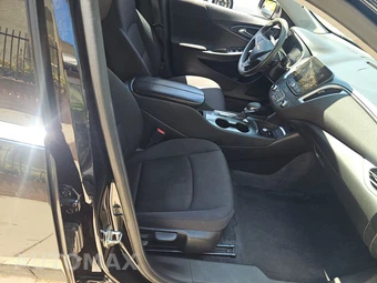 2023 Chevrolet Malibu LT 1LT – miniatura 8