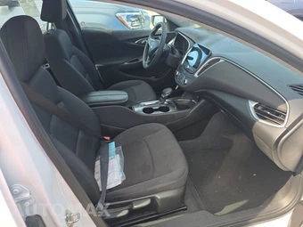 2023 Chevrolet Malibu LT 1LT – miniatura 8