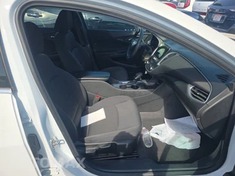 2023 Chevrolet Malibu LT 1LT – miniatura 8